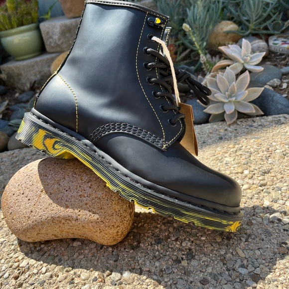 Dr. Martens Smooth Black Leather 1460 Marbled Sole Boots - Picture 16 of 16